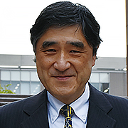 関孝哉氏