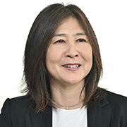 横山美帆氏