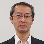 廣川斉氏